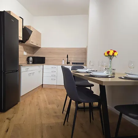 Apartmán Imperial Albelli N-6 In Centre-old Town - Private Garage Parking
